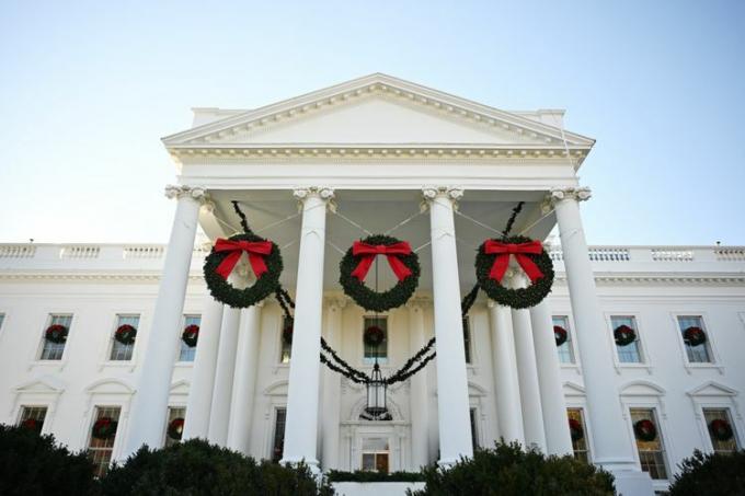 Während der Medienvorschau für die Feiertage 2023 im Weißen Haus in Washington, D.C. sind Dekorationen im Weißen Haus zu sehen.
